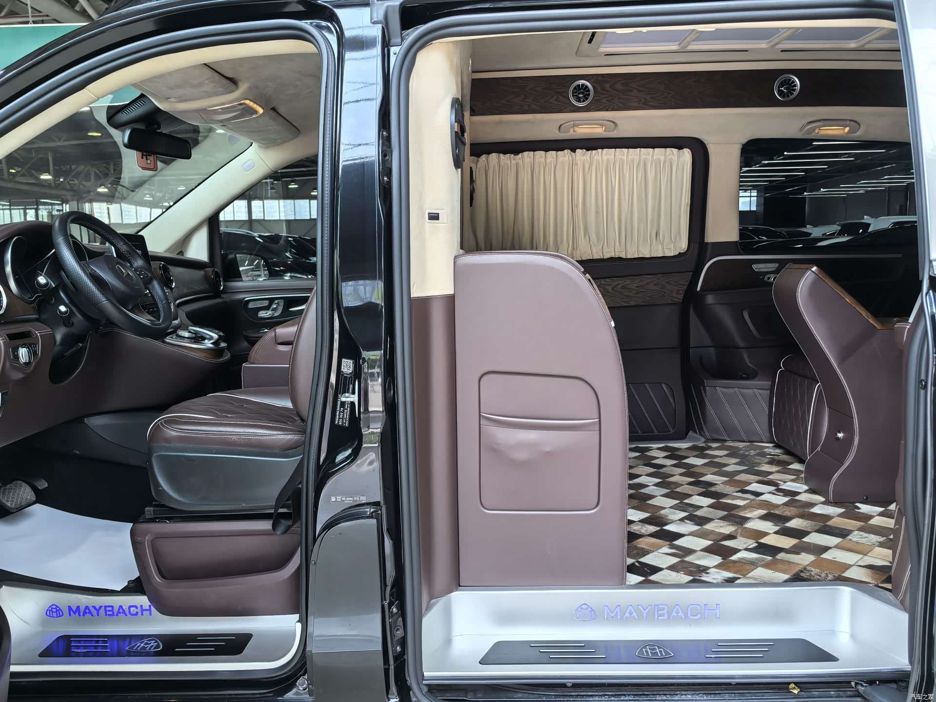 Mercedes-Benz V-Class, 2020 12