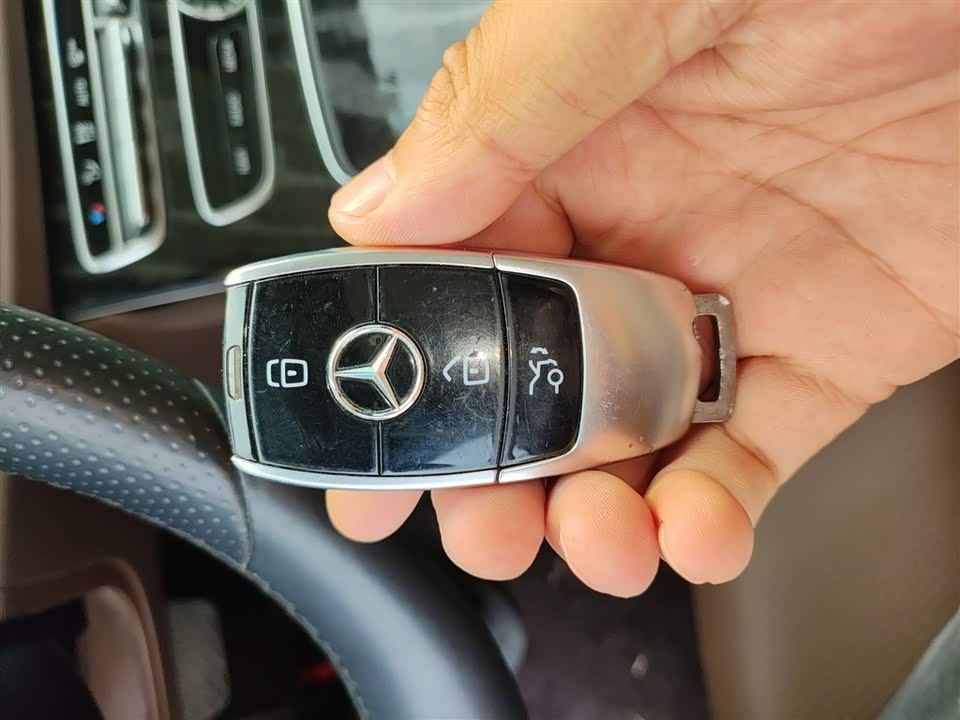 Mercedes-Benz E-class Mercedes-Benz E-class