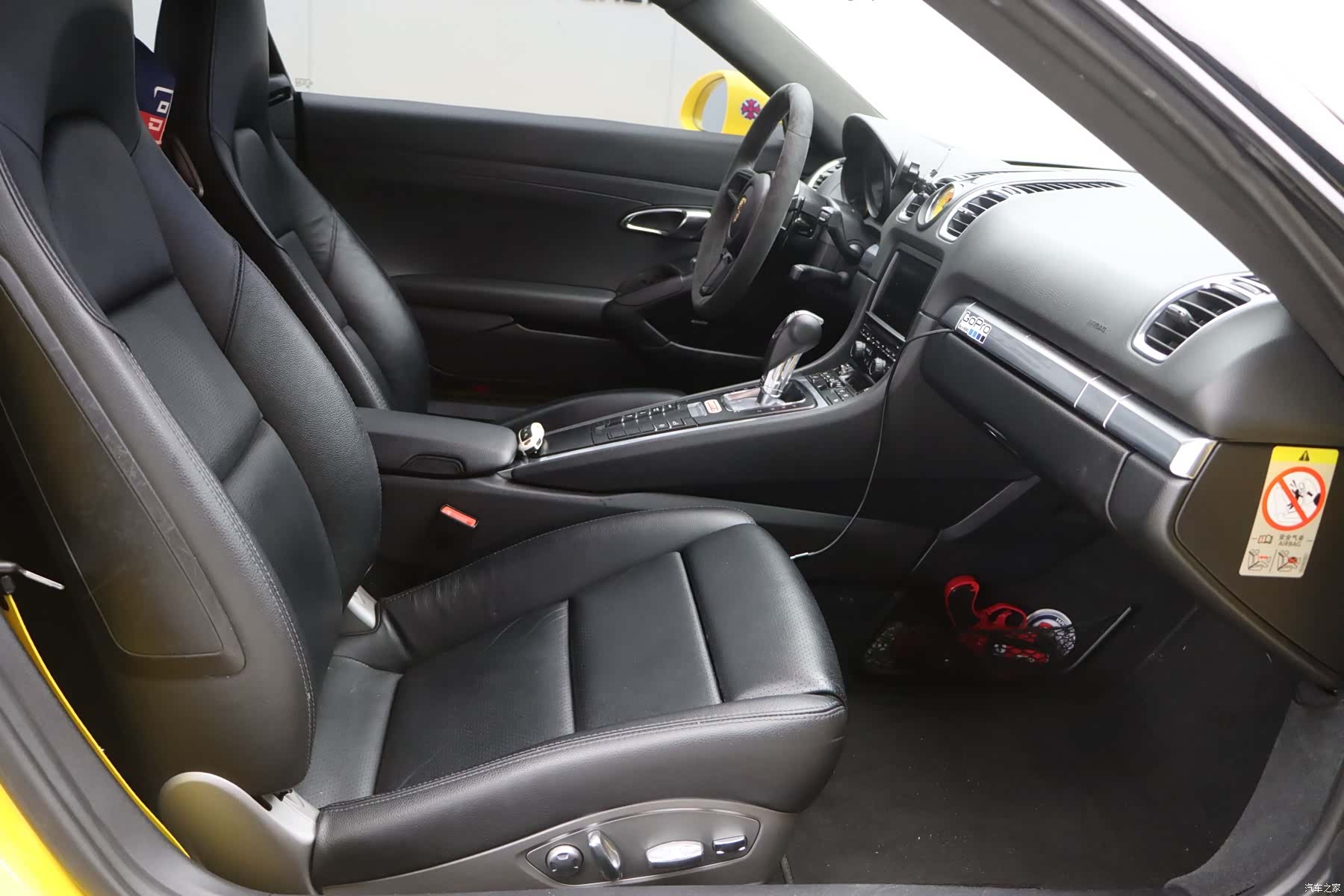 Porsche Cayman, 2015 12