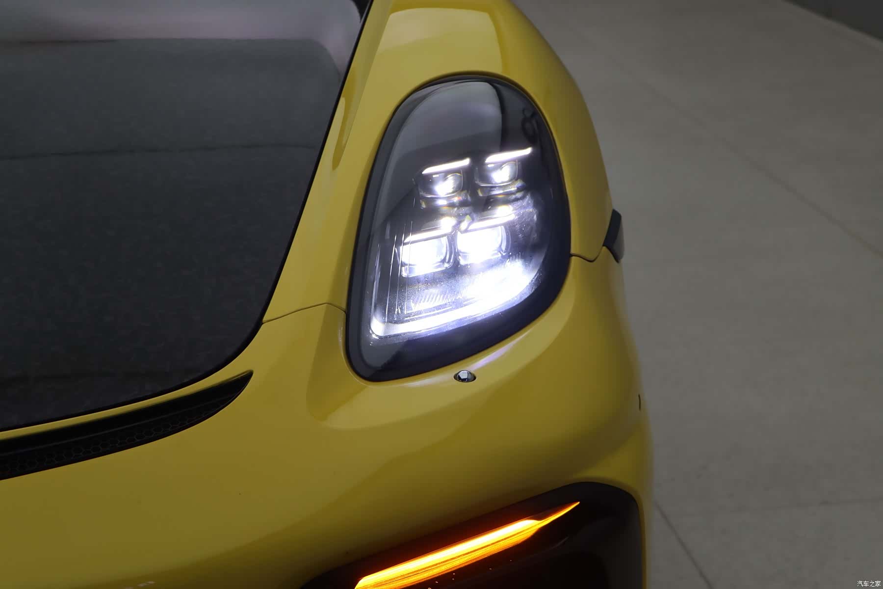 Porsche Cayman, 2015 21