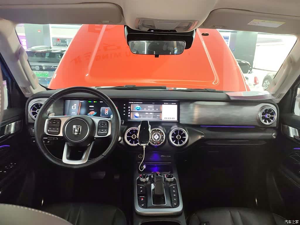 Tank 300, 2022 10