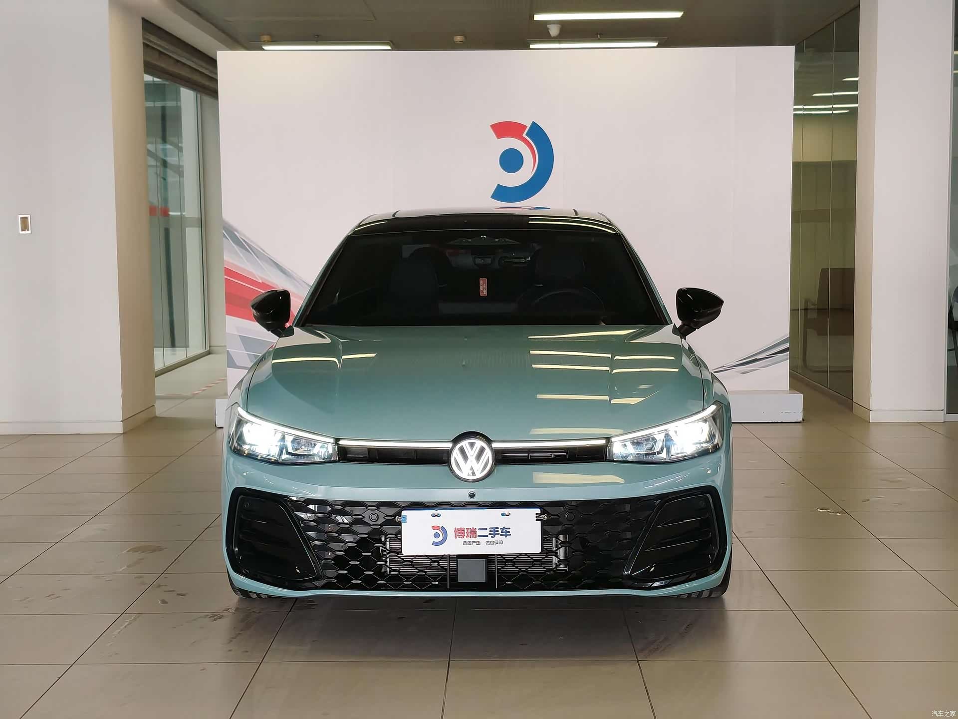 Volkswagen Passat, 2024 2