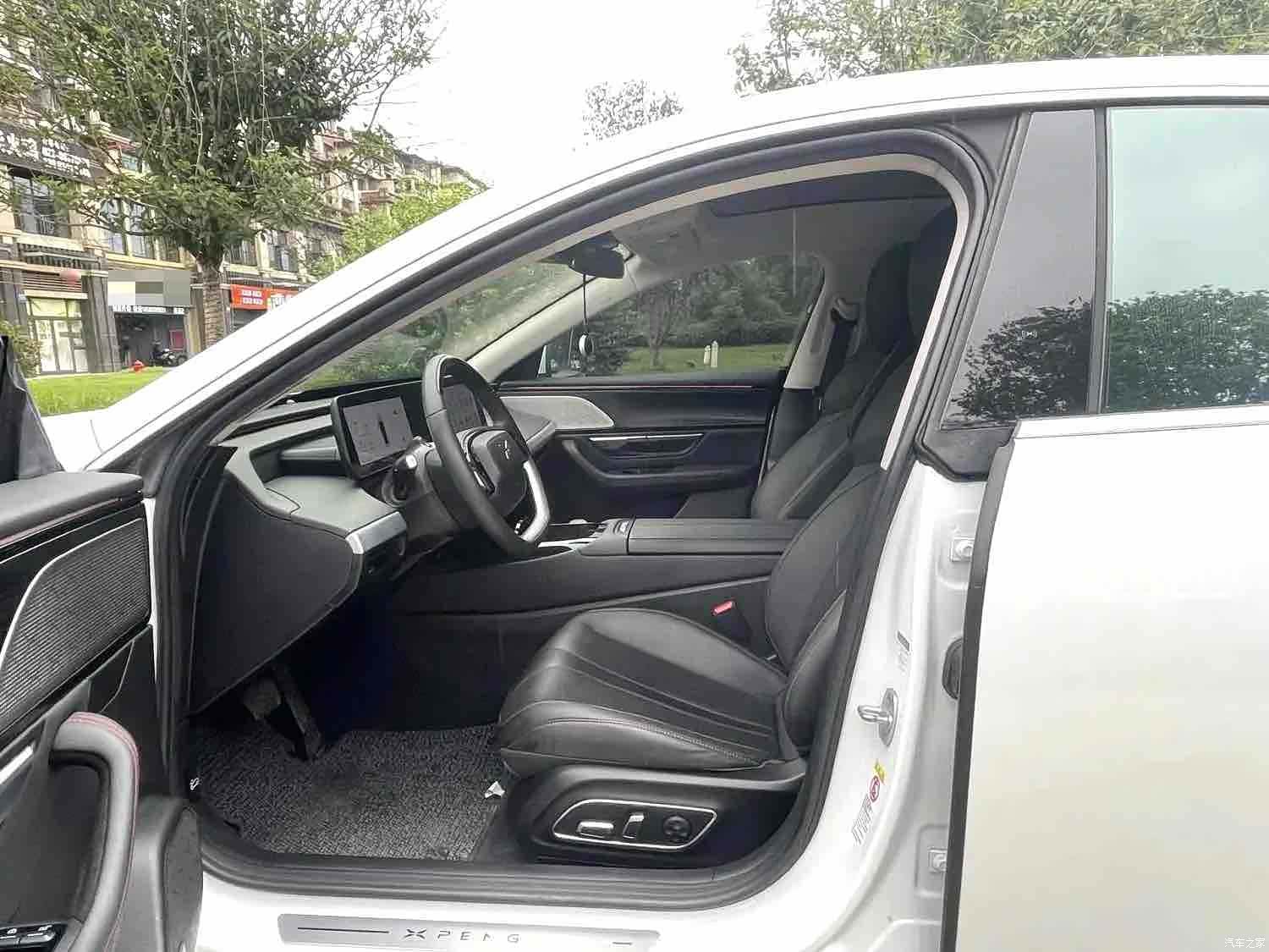 Xpeng P7, 2022 4