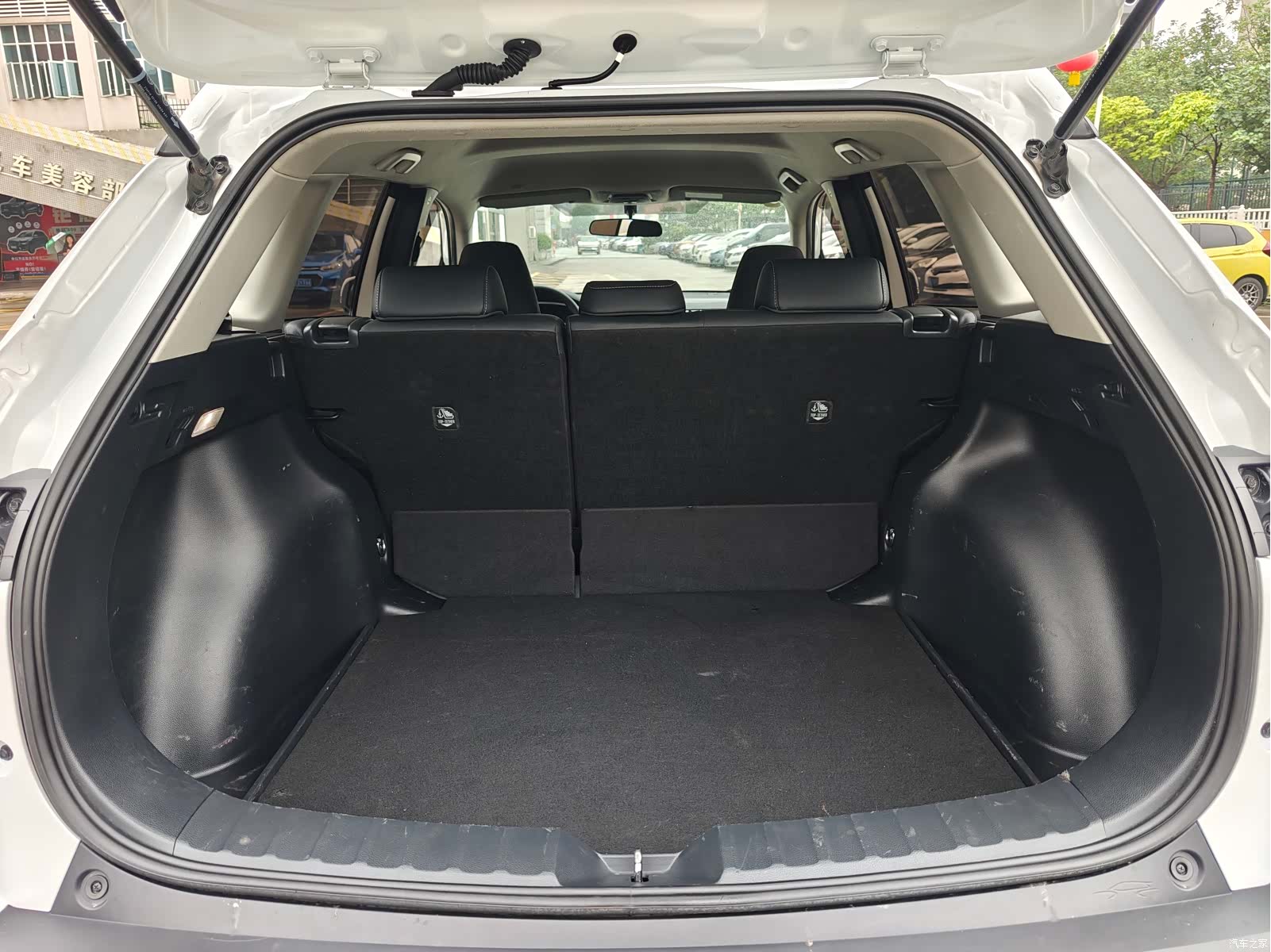 Toyota Frontlander, 2025 18