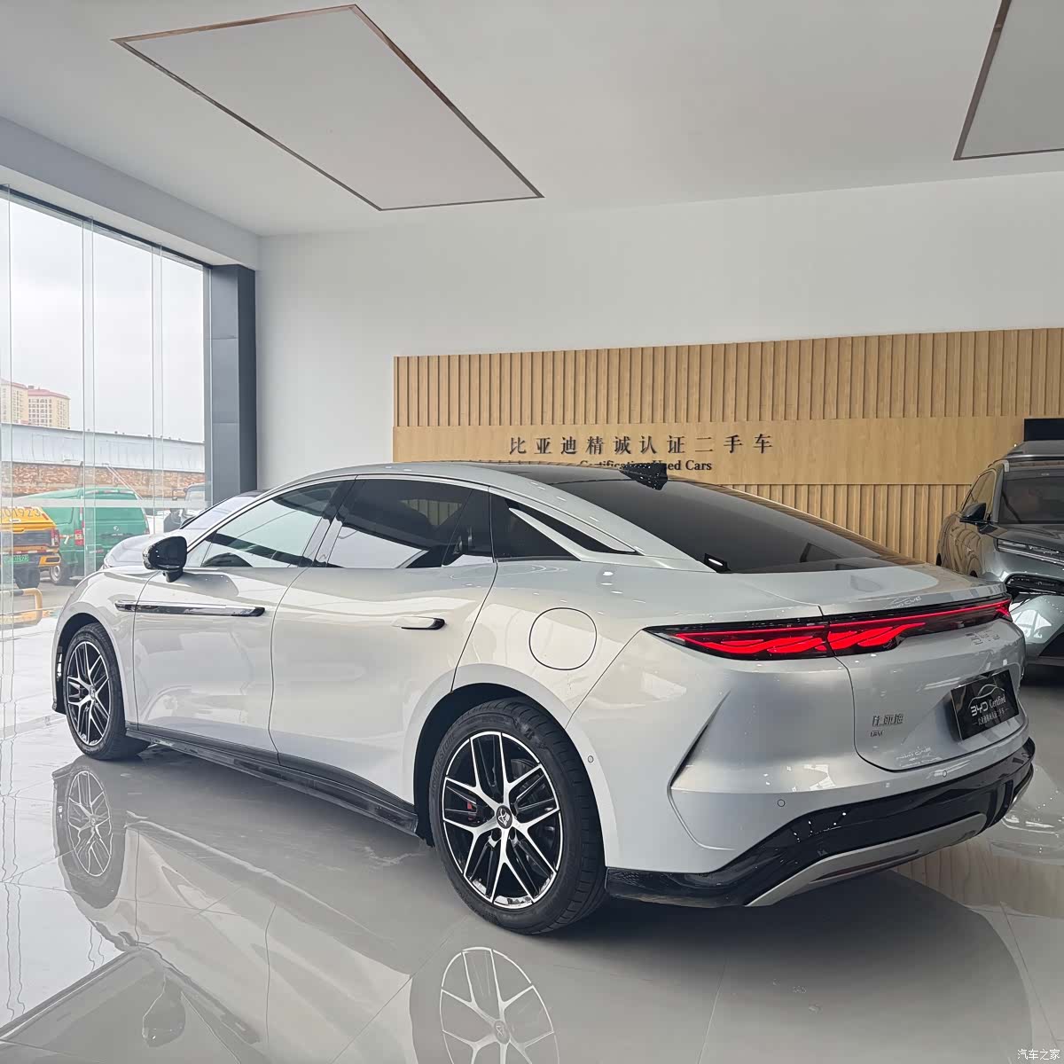BYD Han, 2025 4