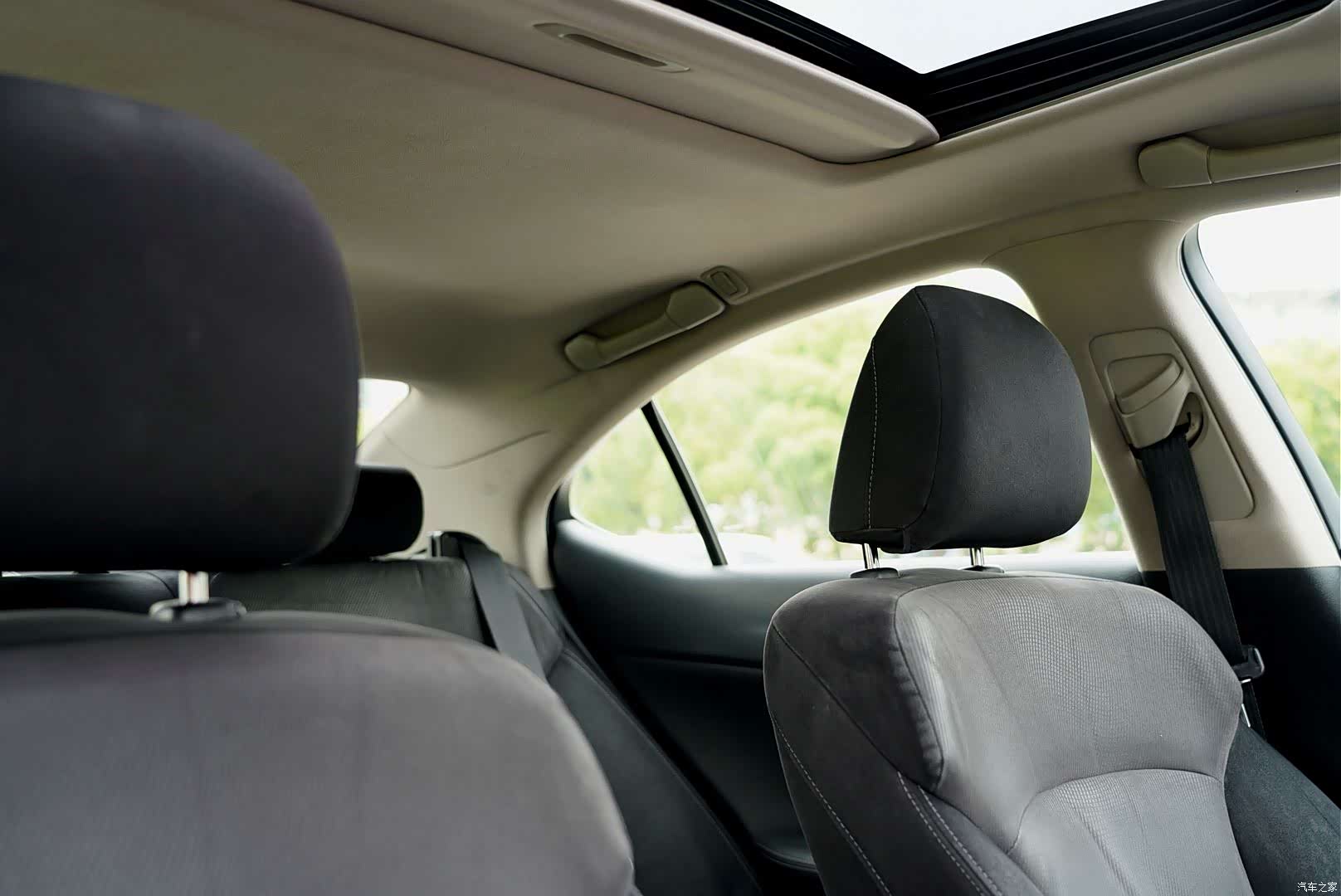 Lexus IS, 2010 22