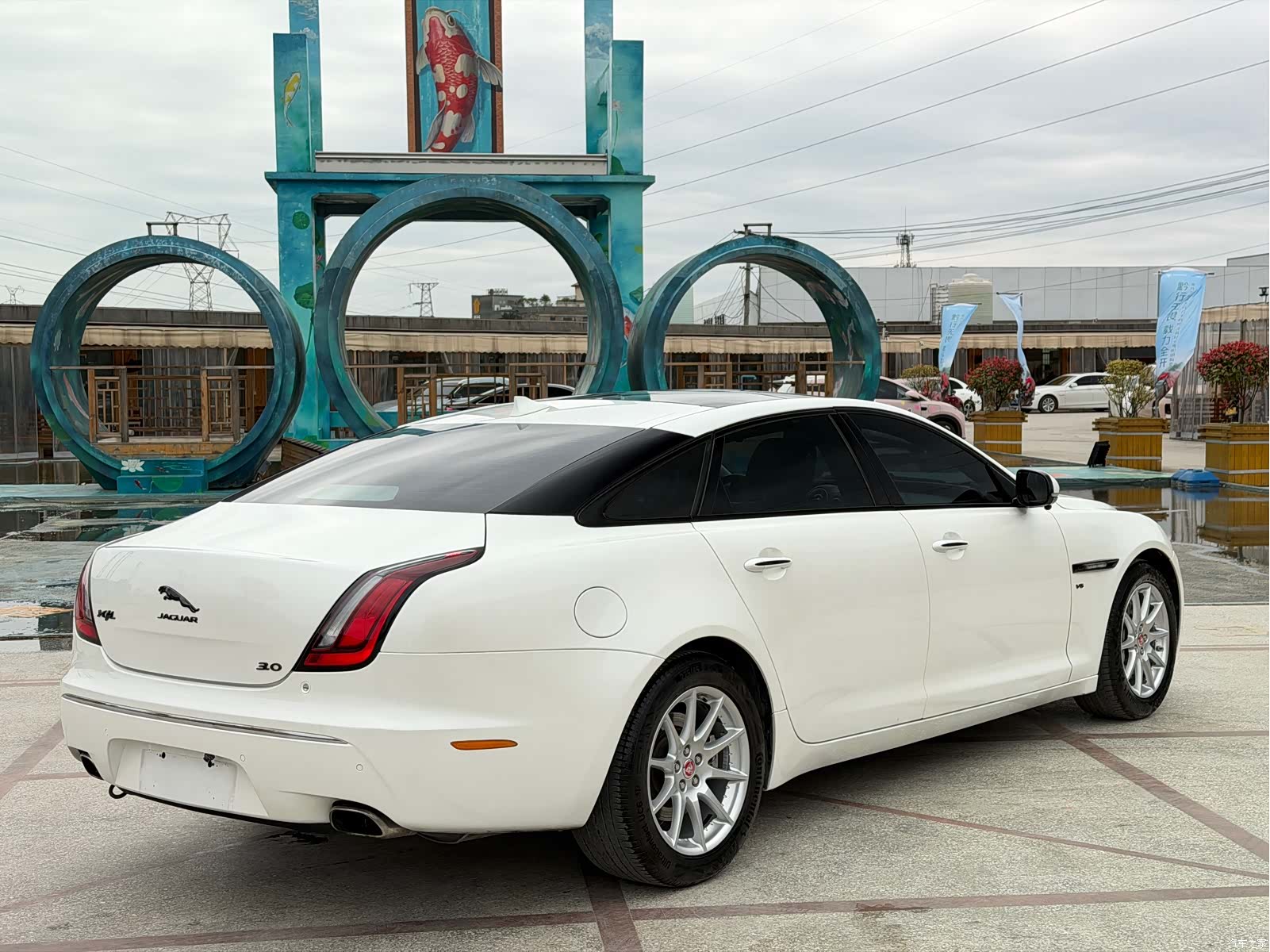 Jaguar XJ, 2015 14