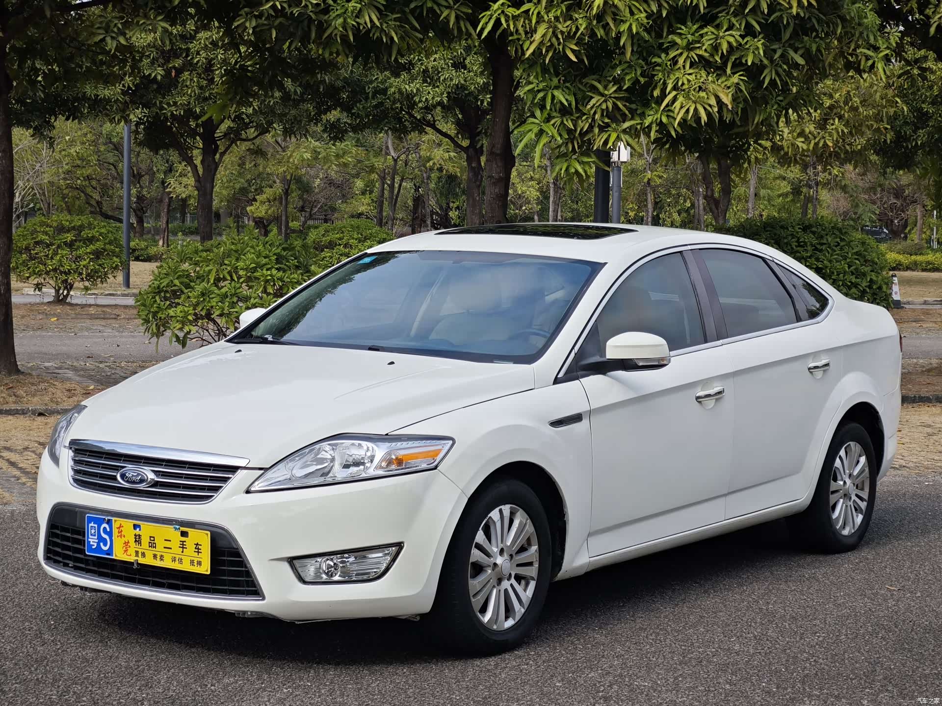 Ford Mondeo, 2011 1