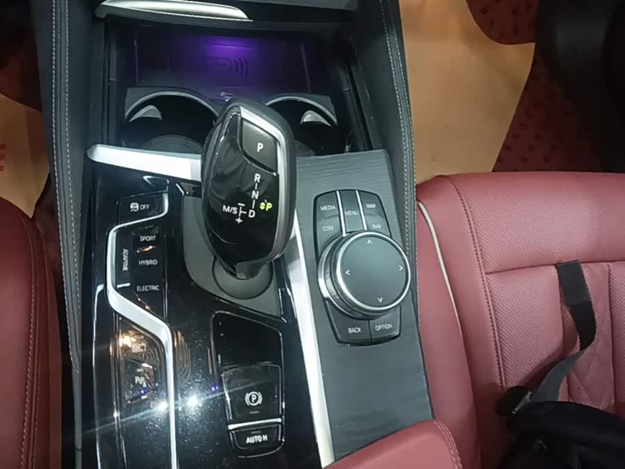 BMW 5 Series New Energy 2021, фото 14