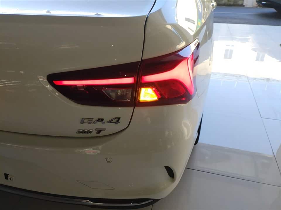 Trumpchi Trumpchi GA4