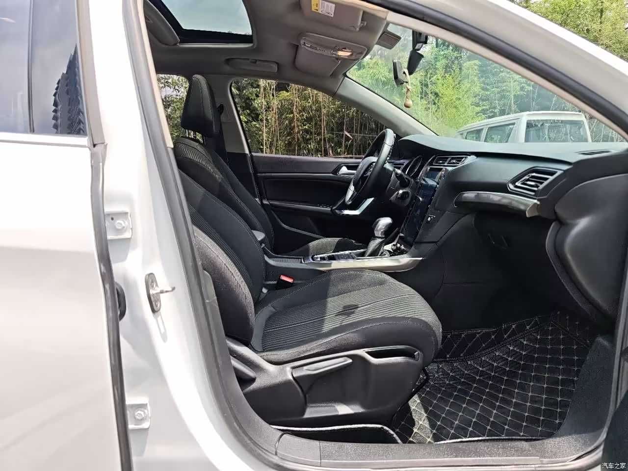 Peugeot 408, 2018 6