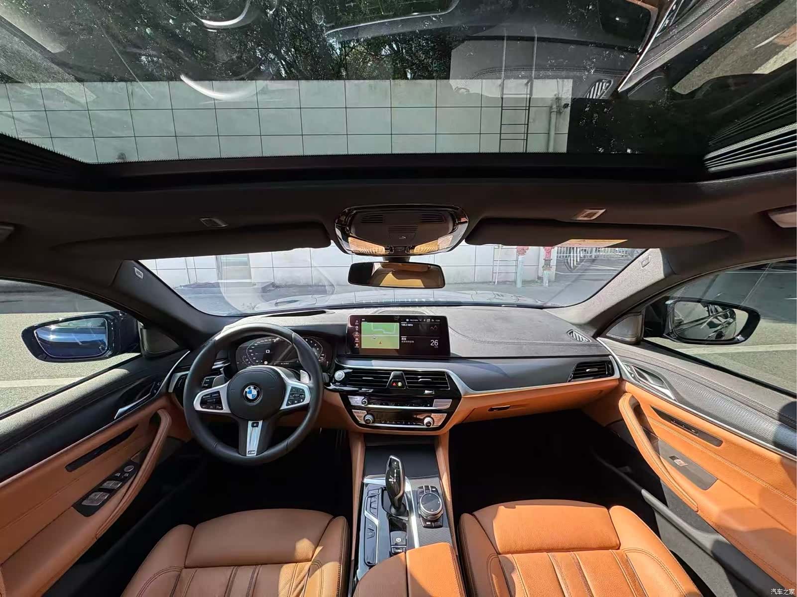 BMW 5 Series, 2022 все фото