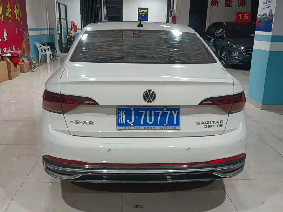 Volkswagen Sagitar