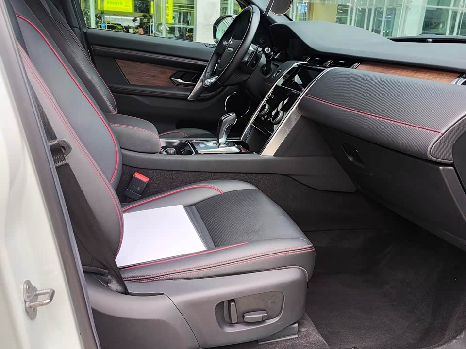 Land Rover Discover sports