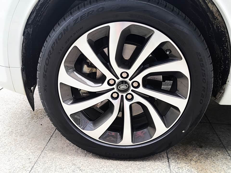 Land Rover Discover sports