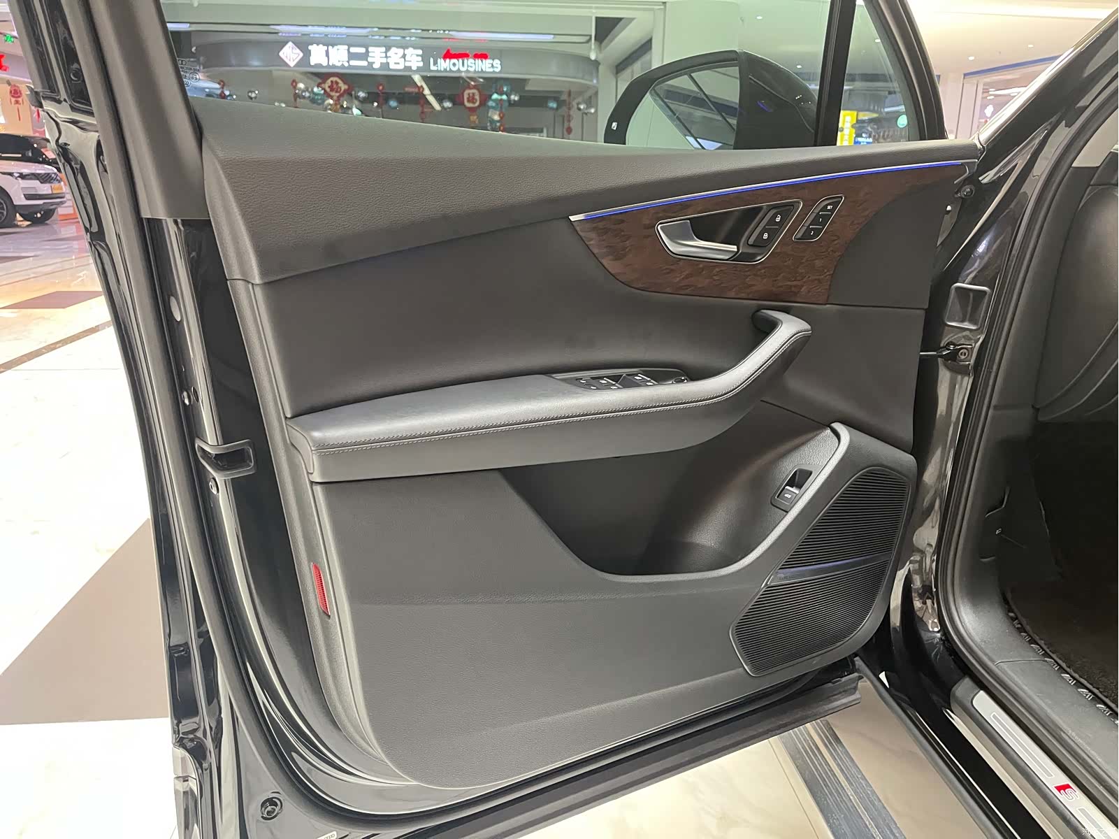 Audi Q7, 2023 все фото
