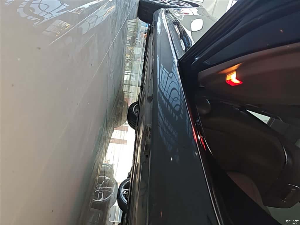 Mercedes-Benz E-Class, 2018 22