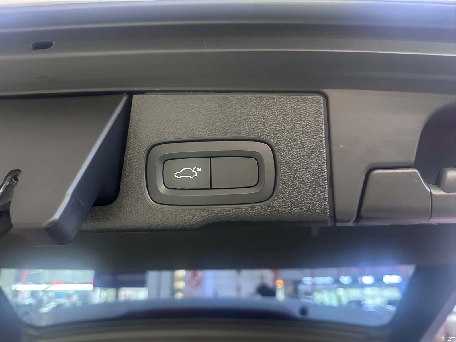 Volvo XC60, 2023 11
