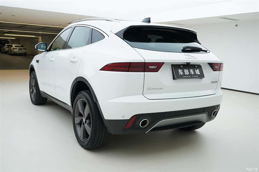 Land Rover E-PACE, 2024 4