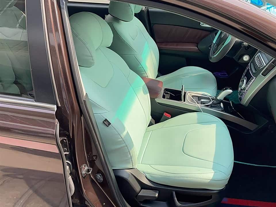 Luxgen Excellent 6 SUV