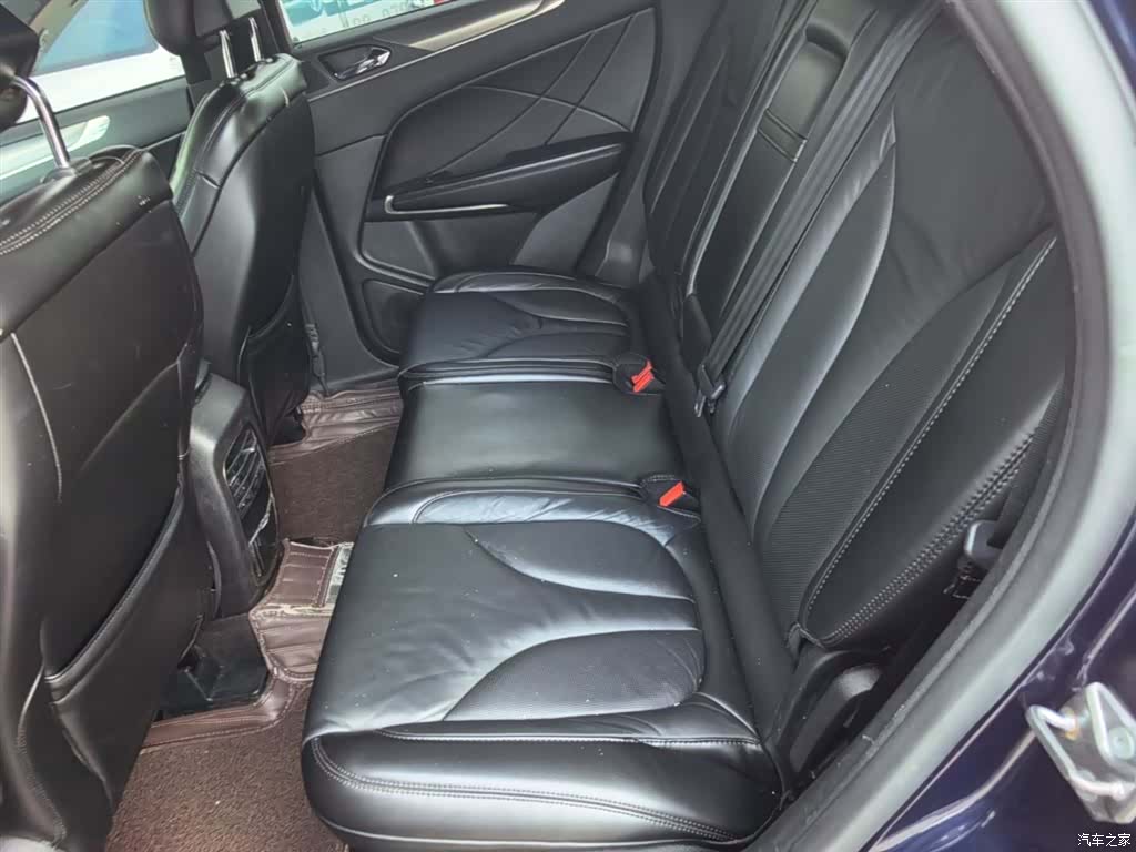 Lincoln MKC, 2017 17