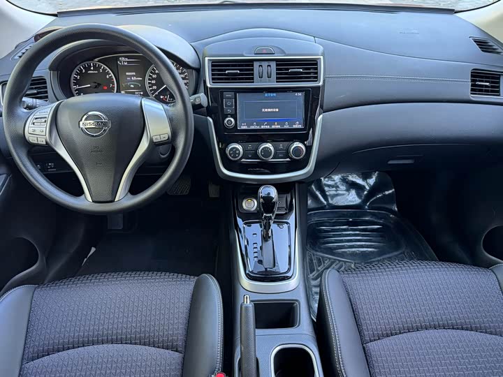 Nissan Tiida, 2017 года фото 8