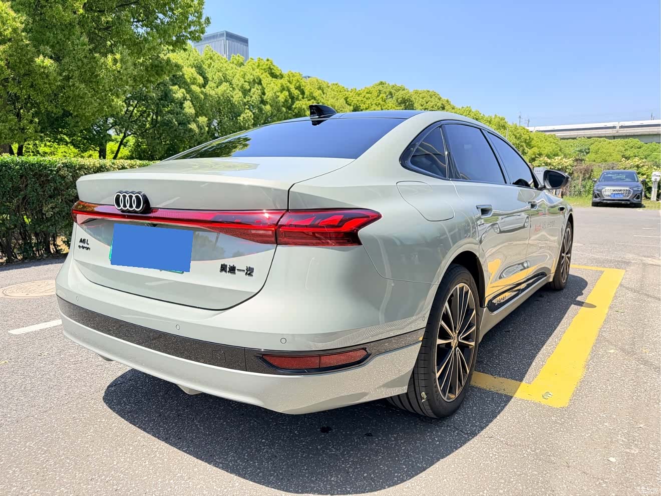 Audi e-tron, 2026 14