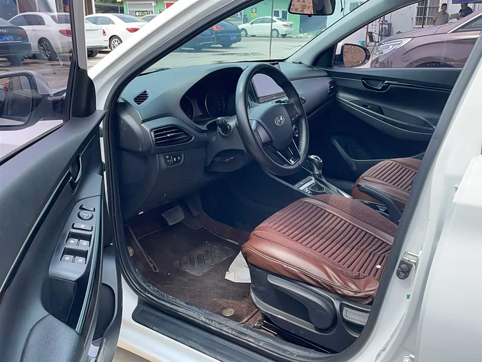 Hyundai Yuedong