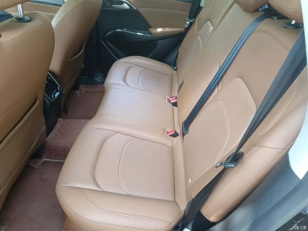 Borgward BX7, 2017 17