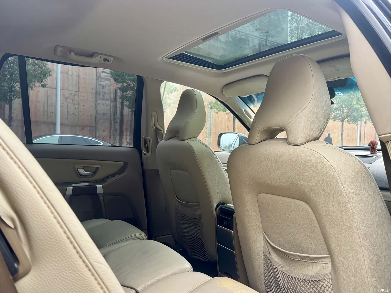 Volvo XC90, 2011 9