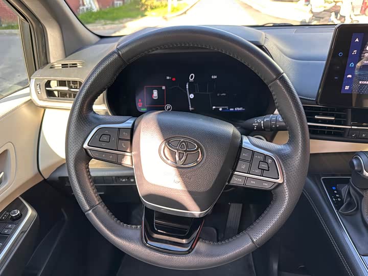 Toyota Sienna, 2022 года фото 10