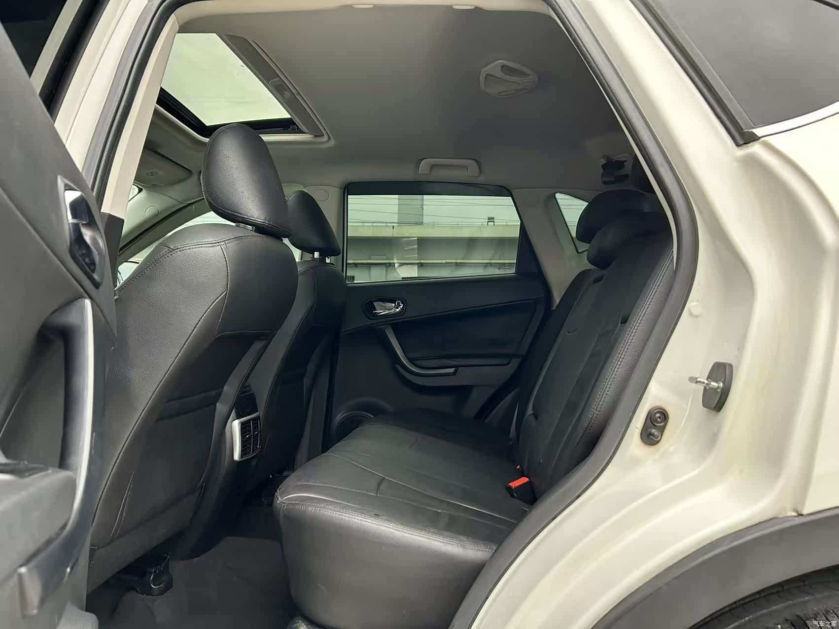 GAC GS5, 2014 6