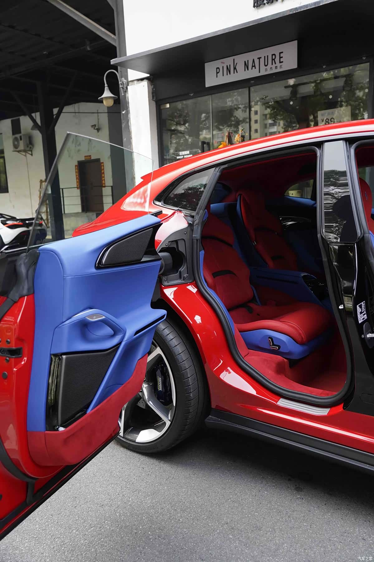 Ferrari Purosangue, 2025 20