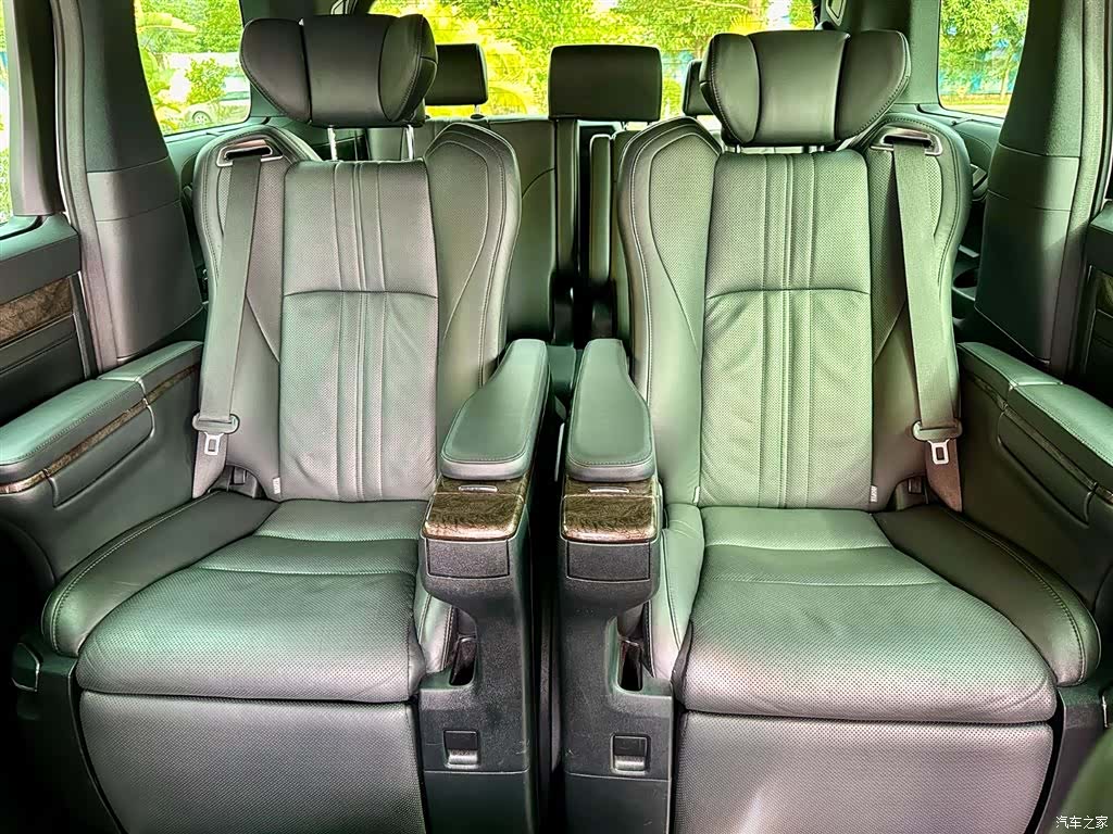 Toyota Vellfire, 2019 16