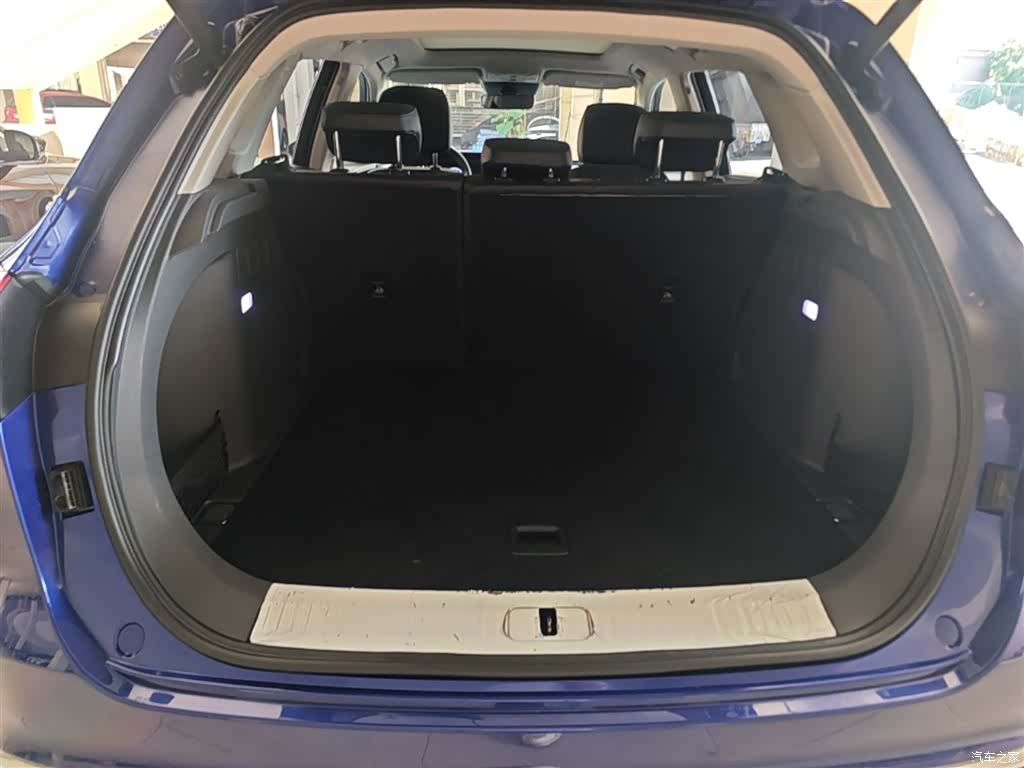 Hongqi HS5, 2022 19