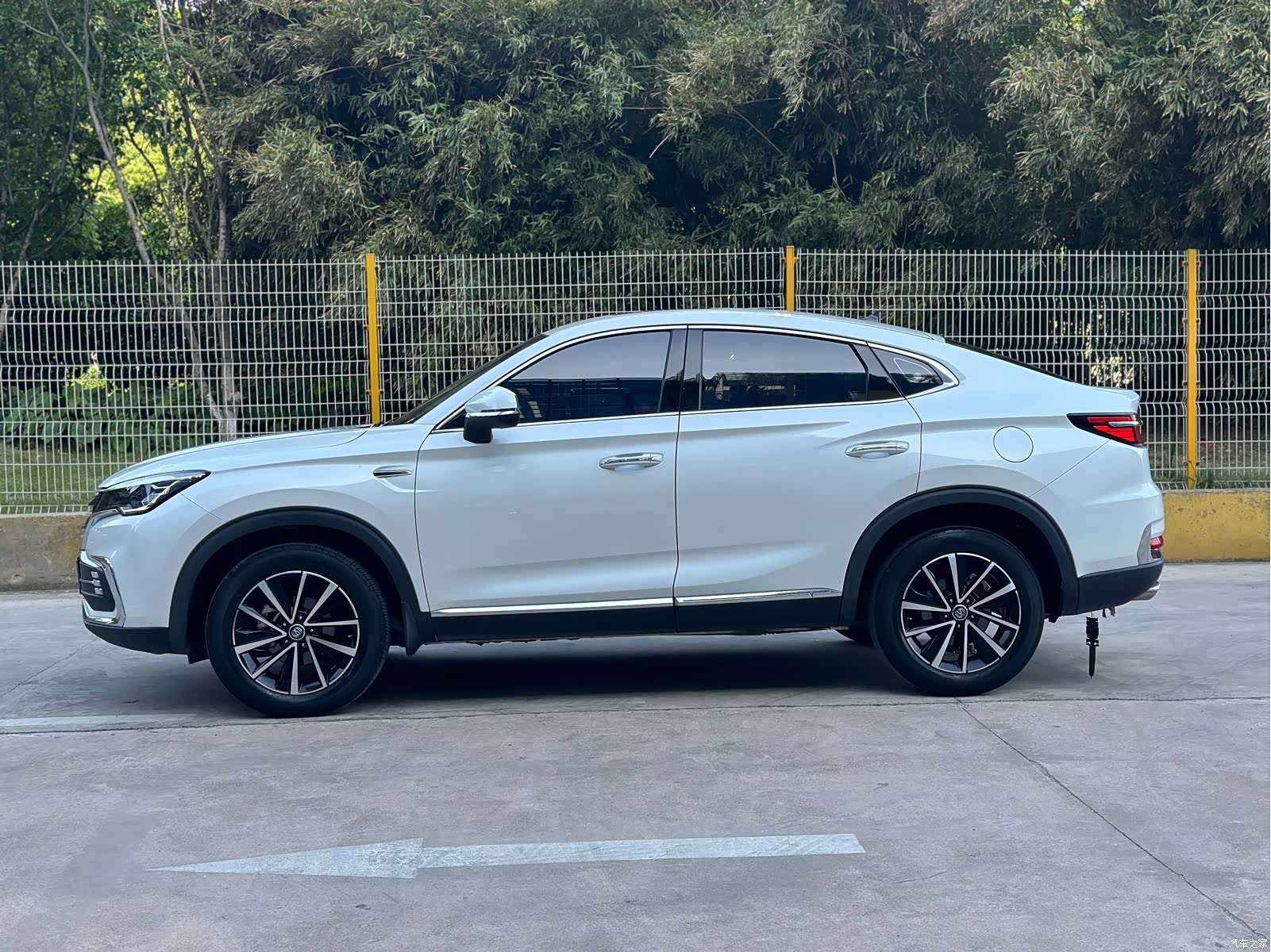 Changan CS85, 2020 все фото