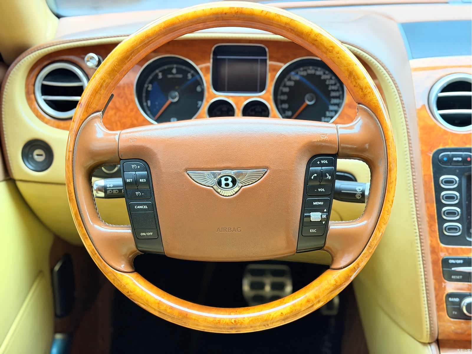 Bentley Flying Spur, 2007 9