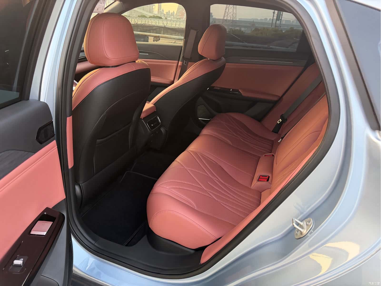 Geely Galaxy L6, 2025 8