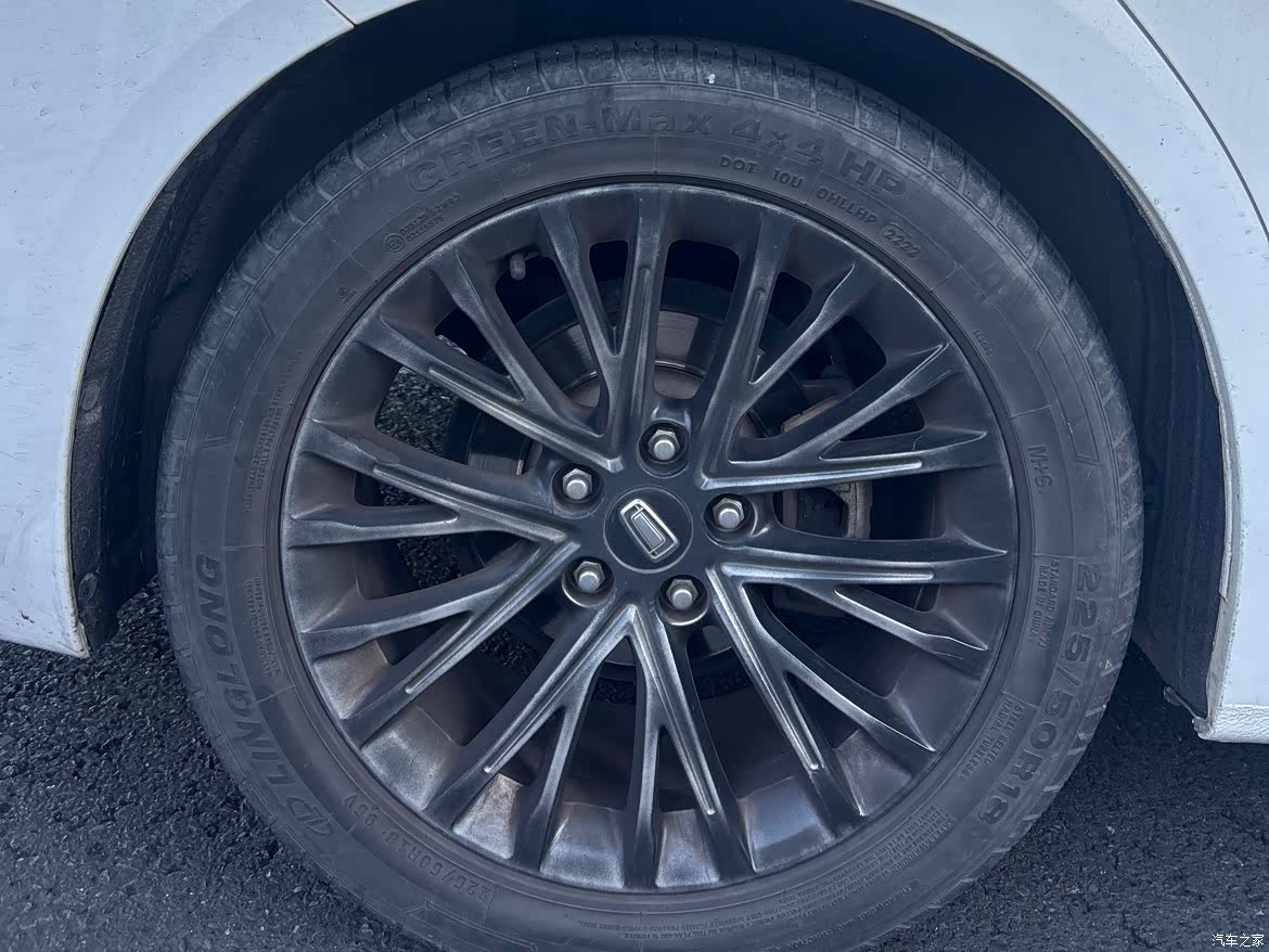 Bestune B70, 2022 39