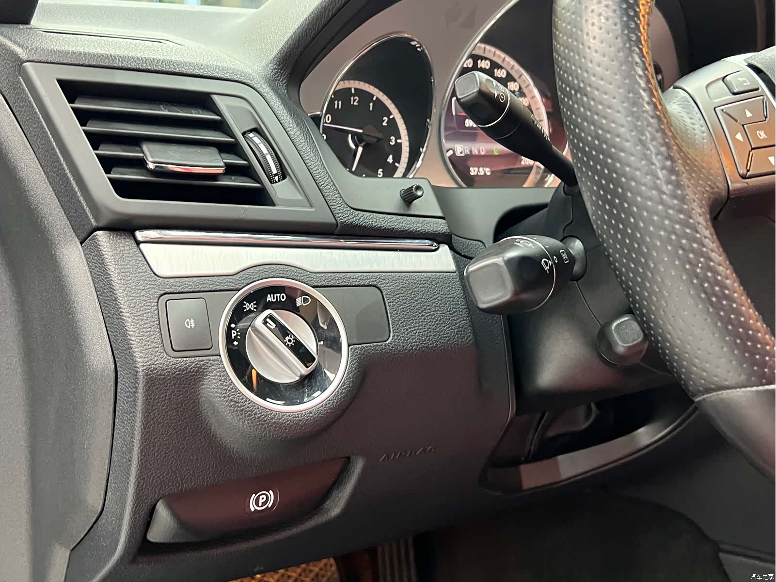 Mercedes-Benz E-Class, 2014 25