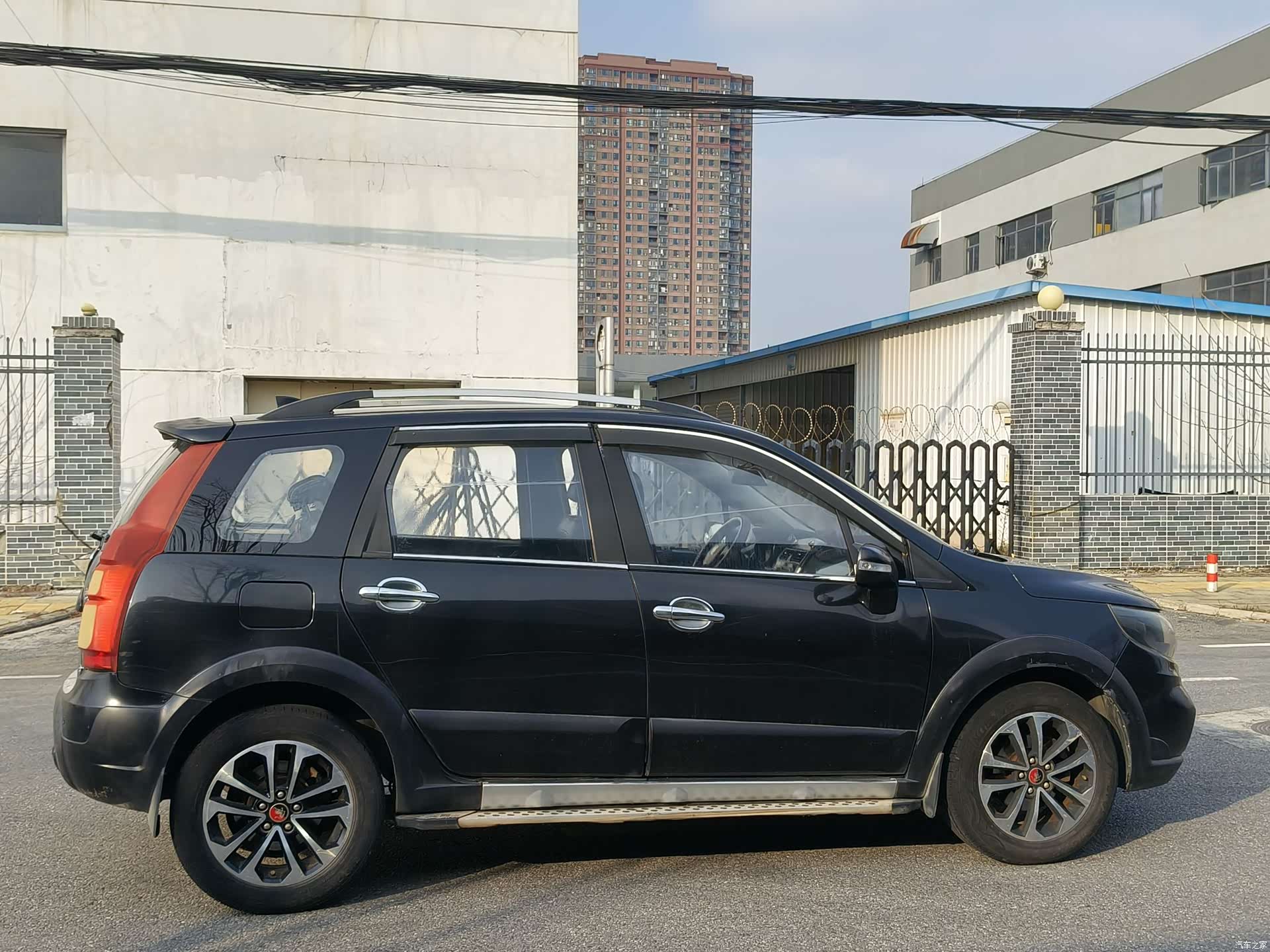 DongFeng X5, 2016 8