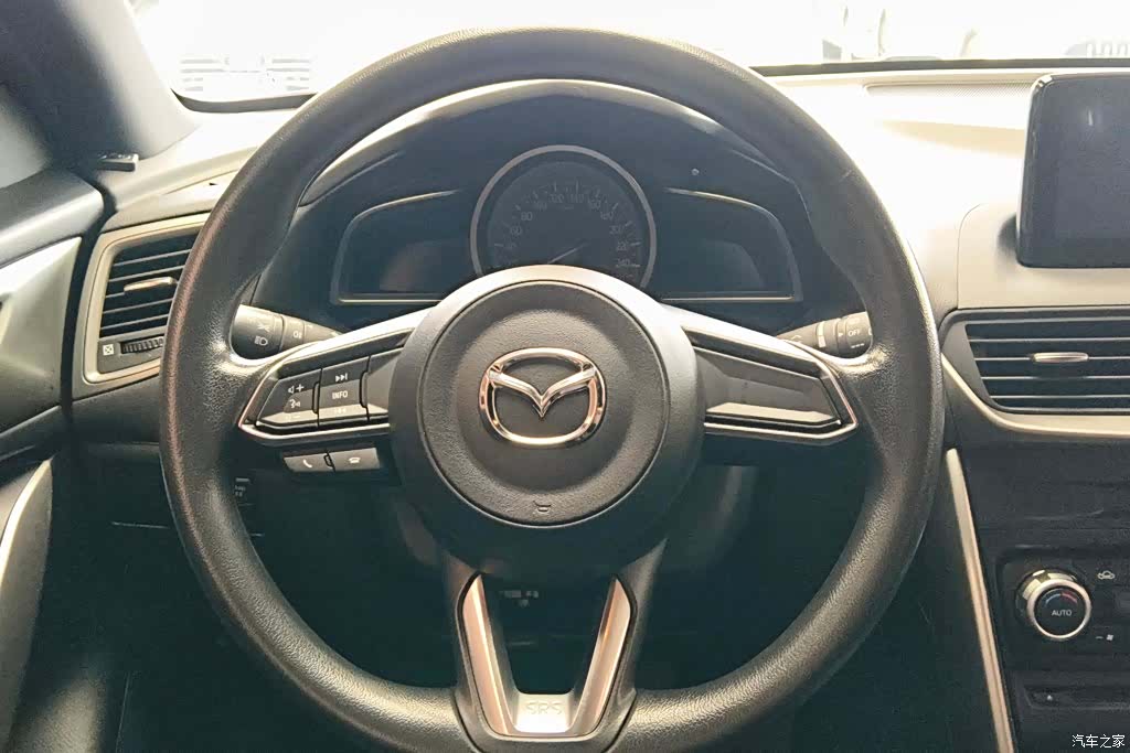 Mazda CX-4, 2017 15