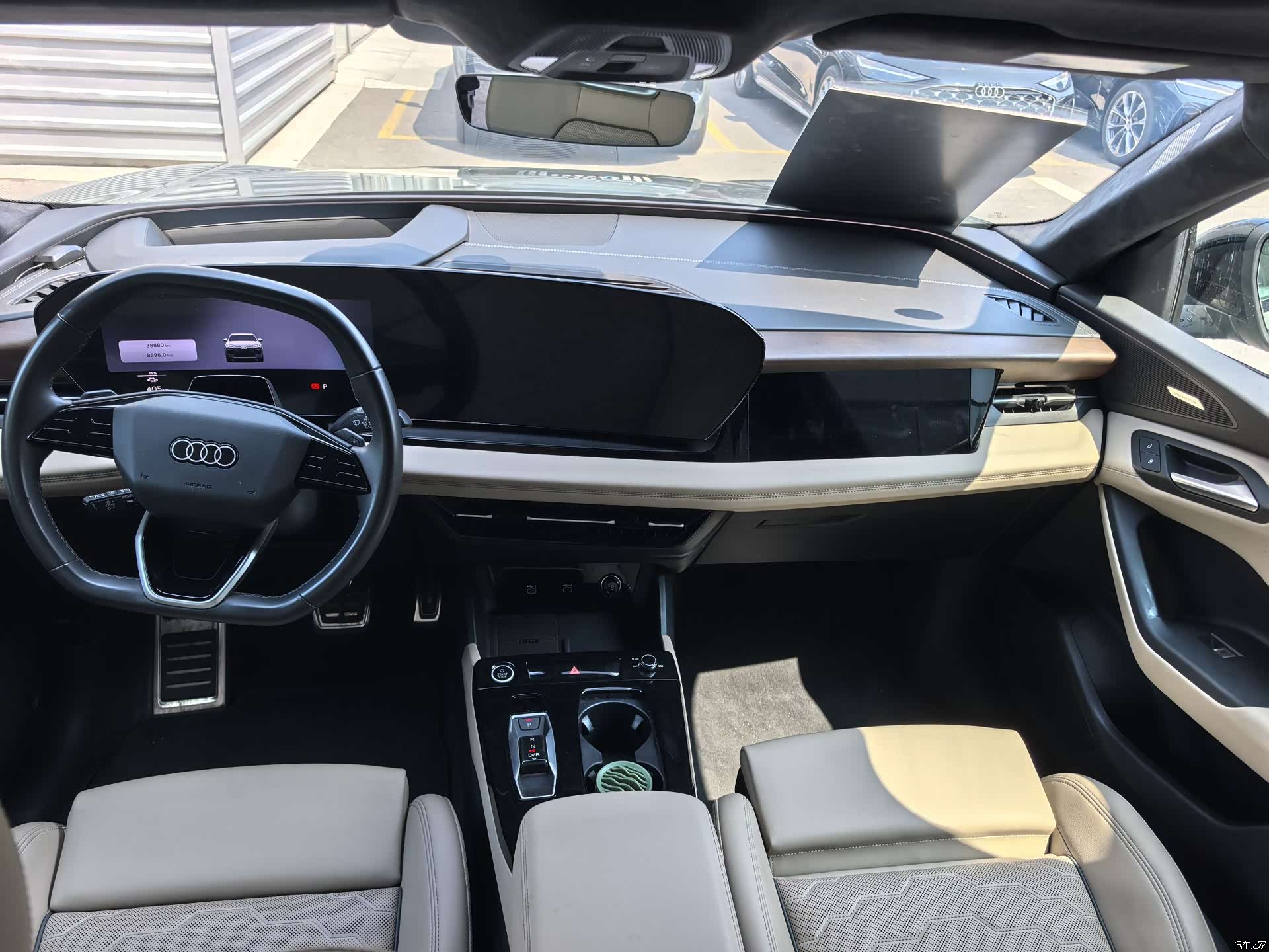 Audi e-tron, 2025 11