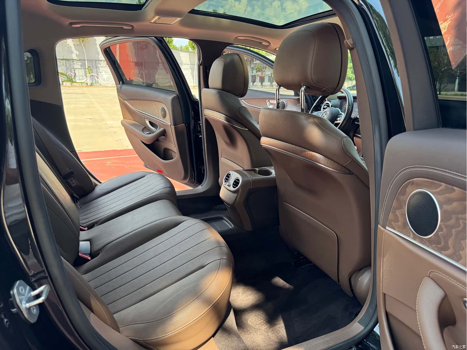 Mercedes-Benz E-Class, 2020 17
