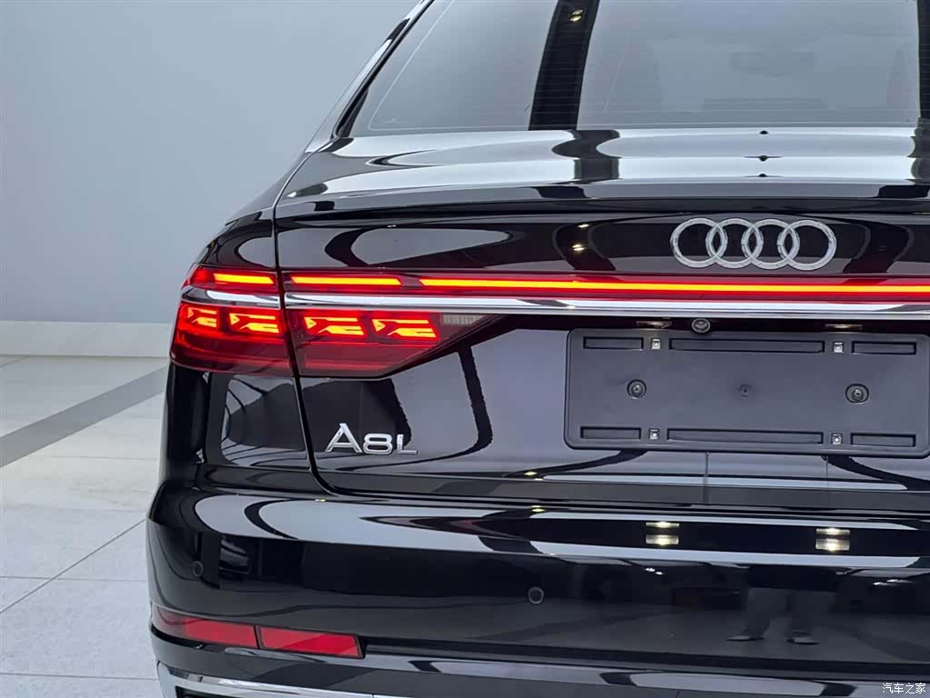 Audi A8L, 2023 9