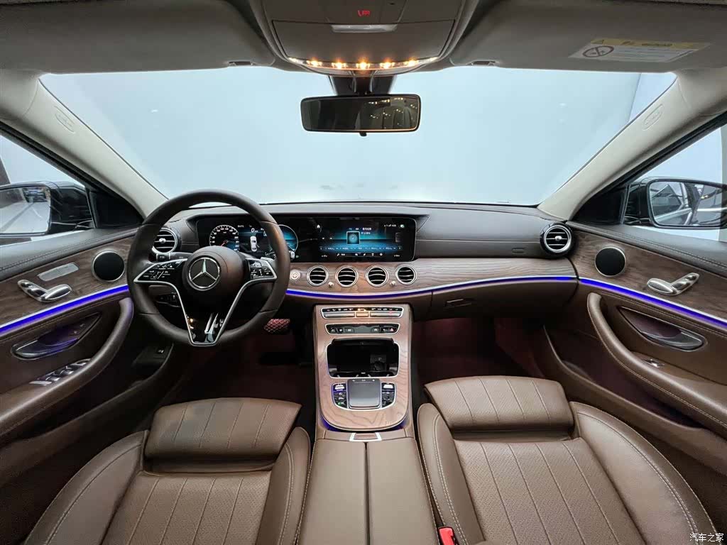 Mercedes-Benz E-Class, 2023 13
