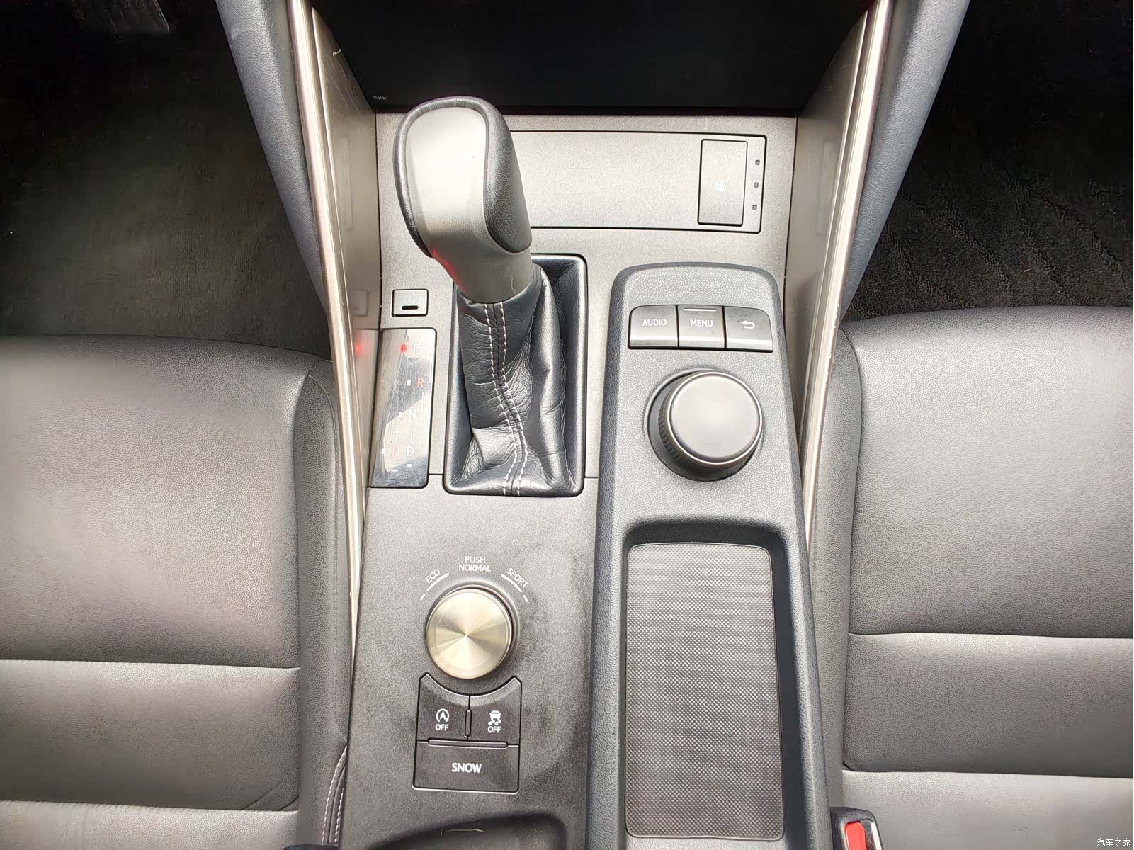 Lexus IS, 2018 16