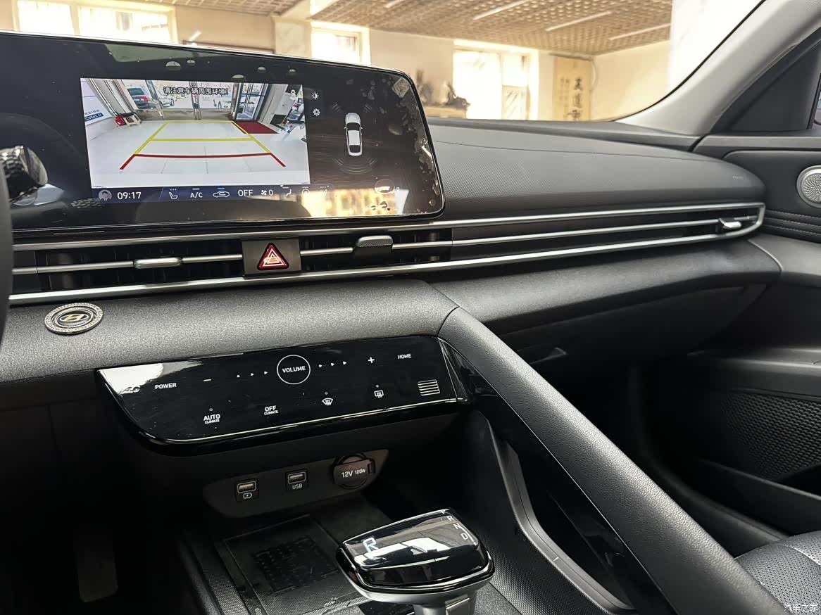 Hyundai Elantra, 2022 18