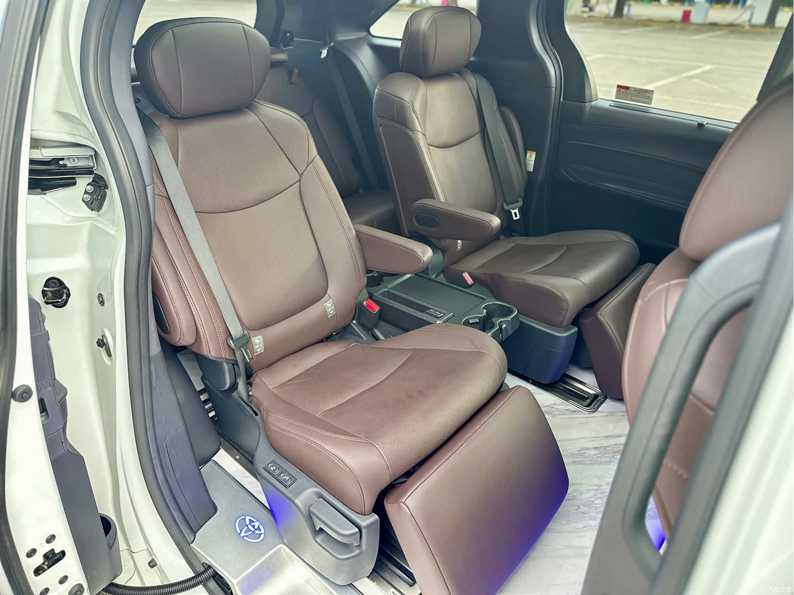 Toyota Sienna, 2023 41