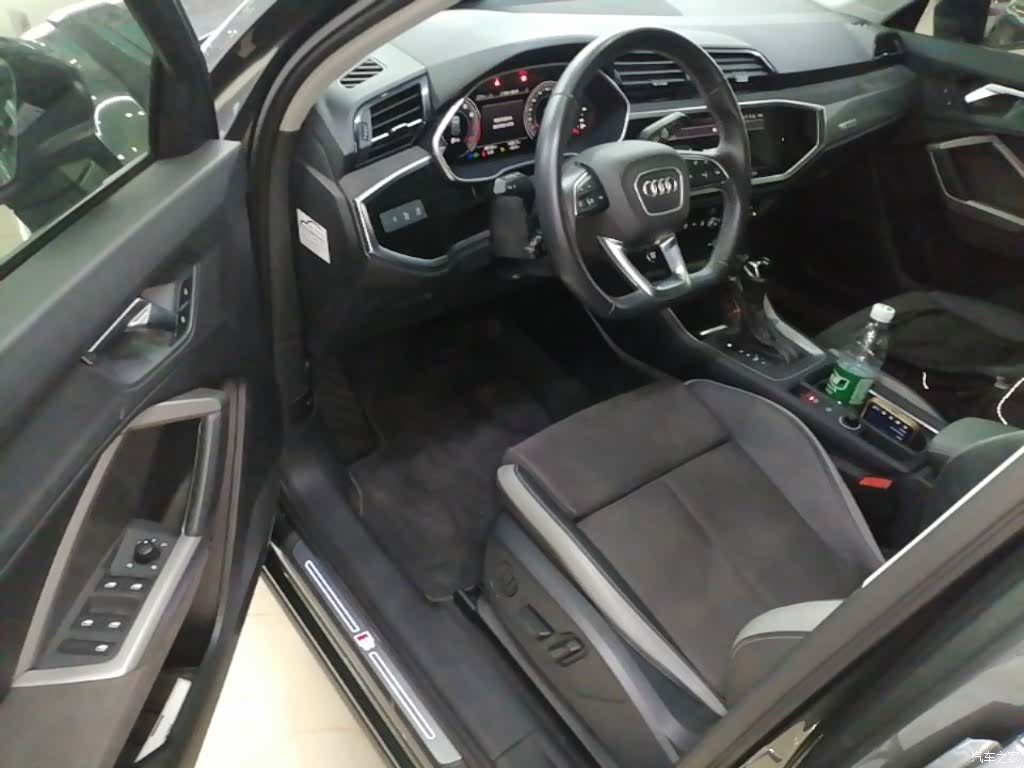Audi Q3, 2022 16